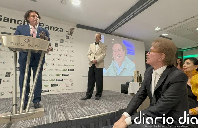 Edmundo Arrocet da la estocada a Terelu y Carmen Borrego. Hará una serie sobre su relación con María Teresa Campos