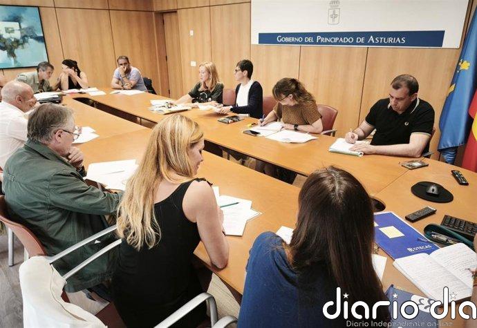 Educación pacta con patronales y sindicatos de la concertada conceder la paga de antigüedad docente