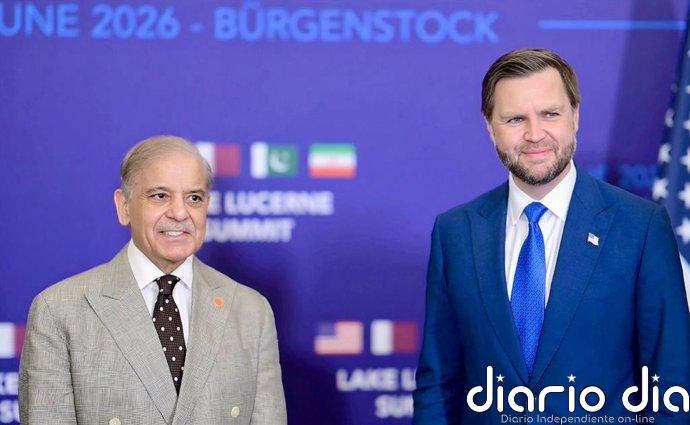 EEUU aboga por "transformar las relaciones" con Irán en Suiza pero no descarta volver a los "viejos métodos"