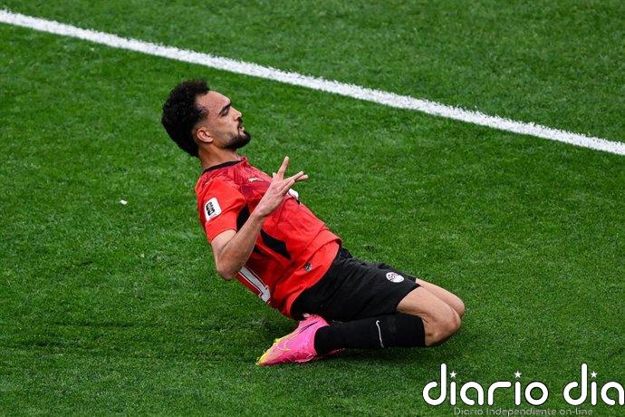 Egipto se estrena por fin con remontada a Nueva Zelanda