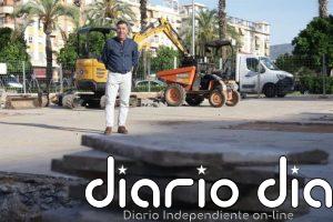 El Ayuntamiento de Córdoba cambia la solería de la plaza Matías Prats, ajardina la zona y cambia los bancos
