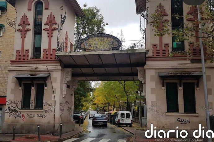 El Ayuntamiento está más cerca de hacerse con la titularidad del Arco de la Colonia de la Prensa de Carabanchel