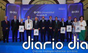 El CEU Fernando III distingue a referentes empresariales, jurídicos, sociales y educativos en sus VIII Premios
