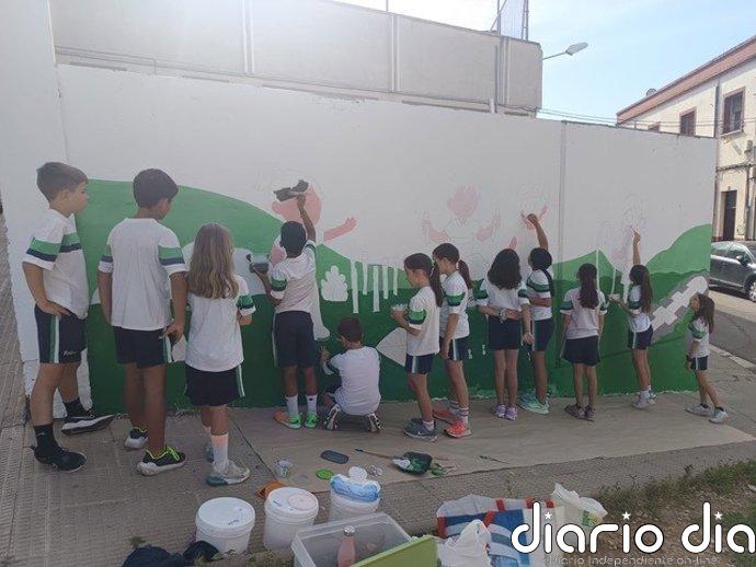 El CJCC inicia la creación de los murales de la VIII Edición de 'Una ronda con arte joven'