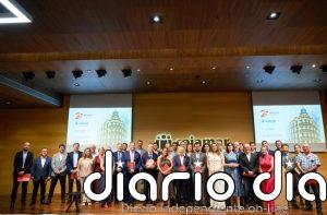 El Colegio de Economistas de Almería presenta 'Trayectoria 25', dedicada a los 25 años de evolución de Cajamar