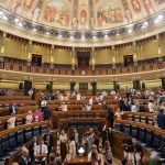 El Congreso apercibe a Vox por repartir merchandising del partido en las Jornadas de Puertas Abiertas de la Cámara