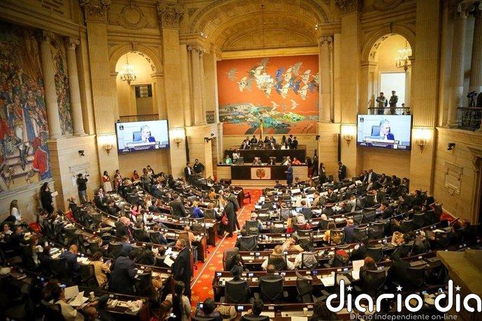 El Congreso de Colombia prohíbe la mutilación genital femenina