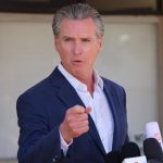 El gobernador de California denuncia una investigación judicial "infundada" por "orden de Trump"