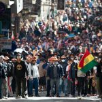 El Gobierno de Bolivia acusa a Evo Morales de enviar autobuses a La Paz para "generar violencia y caos"
