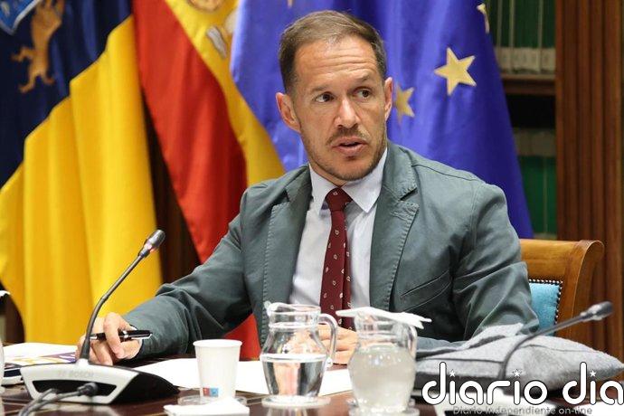 El Gobierno de Canarias trabaja en el primer decreto autonómico para regular los vertidos al mar