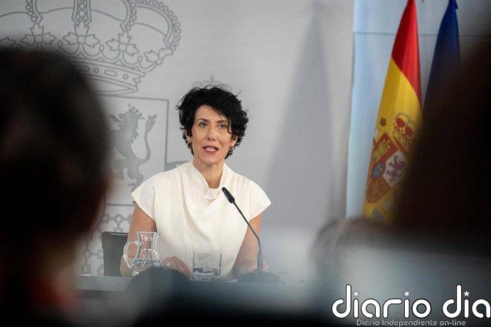 El Gobierno defiende la 'ley de nietos' por justicia y ve a Feijóo "desesperado": "Huele una derrota electoral"