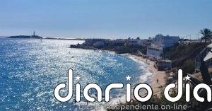 El Gobierno descarta construir un dique en la playa de Los Caños (Cádiz) para evitar su constante pérdida de arena