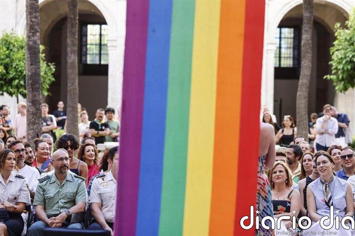 El Gobierno reivindica "con alegría" en València el Orgullo y defiende la "libertad y dignidad" del colectivo LGTBI