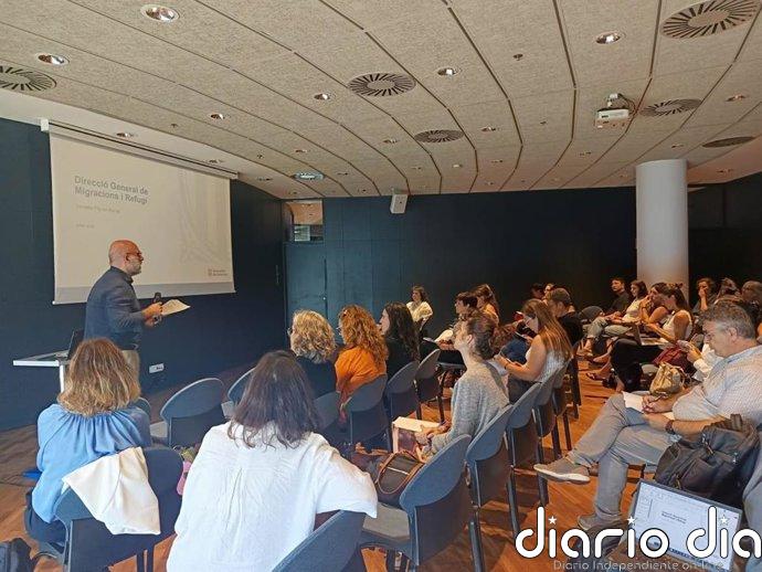 El Govern refuerza el apoyo municipal para añadir la mirada social en proyectos del Pla de barris