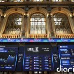El Ibex 35 pulveriza sus máximos históricos al superar los 18.700 puntos y sube un 2,3% en la semana