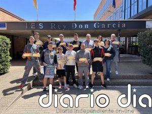 El IES Rey Don García elabora los trofeos del V Torneo Reino de Nájera