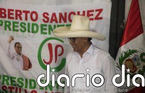 El JNE declara improcedentes las apelaciones de Sánchez, quien cuestiona el proceso electoral durante la marcha en Lima