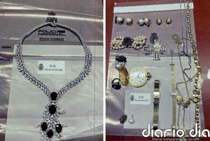 El juez del 'caso Plus Ultra' pide una tasación de las joyas de Zapatero intervenidas en una caja fuerte de su despacho