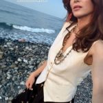 El 'look elevado' para la playa de Eugenia Silva que tú también querrás copiar este verano