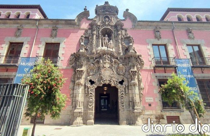 El Museo de Historia recibe unos 700 visitantes durante la Noche en Blanco y Amarillo por la visita de León XIV