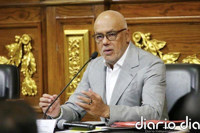 El Parlamento venezolano designa una "mesa política paritaria" tras reunirse con la opositora Dinorah Figuera