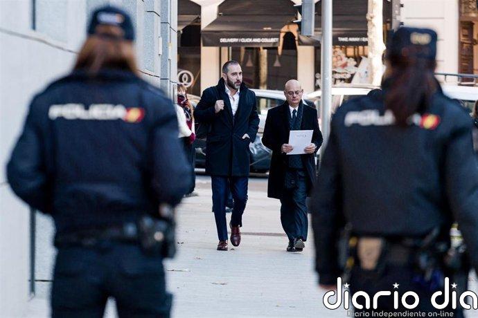 El PP ve "oscurantismo" en la medalla de Aldama e Interior dice que el proceso es transparente y puede prohibir su uso
