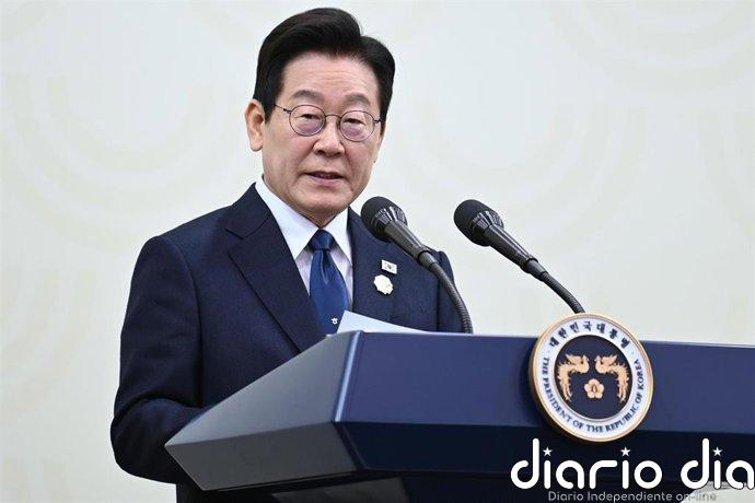 El presidente de Corea del Sur pide a Trump que "tome la iniciativa" para una paz con Corea del Norte