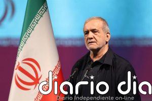 El presidente de Irán afirma que el país "cumplirá" con su parte si EEUU "se adhiere al memorando"