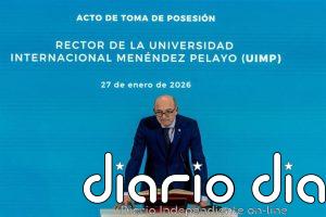 El rector aboga por "captar" jóvenes para evitar que la UIMP sea una universidad de verano senior