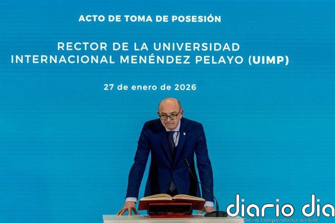 El rector aboga por "captar" jóvenes para evitar que la UIMP sea una universidad de verano senior
