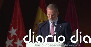 El rey pide seguir confiando en la democracia “en estos días un tanto oscuros”