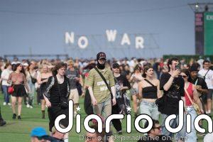 El rock caótico de Geese desafía la lluvia en el Primavera Sound