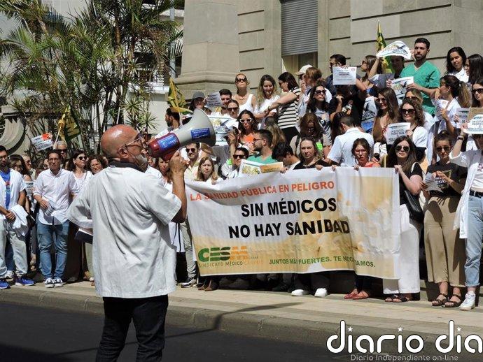 El seguimiento de la huelga de médicos contra el Servicio Canario de Salud alcanza este lunes el 7,8%
