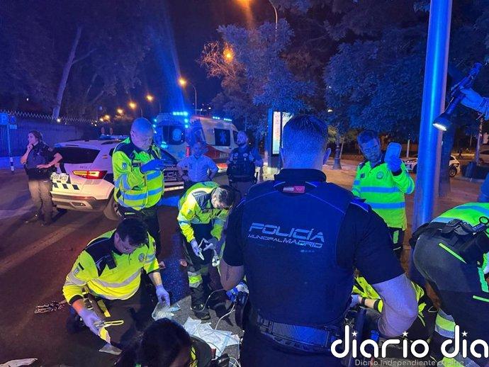 En estado grave un motorista tras perder el control y sufrir una caída en el Paseo de la Castellana de Madrid