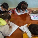 Entreculturas y Alboan presentan la campaña Escuela Refugio bajo el lema 'La infancia no se ataca, se protege'