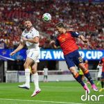 España se estrella en su estreno