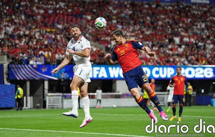 España se estrella en su estreno