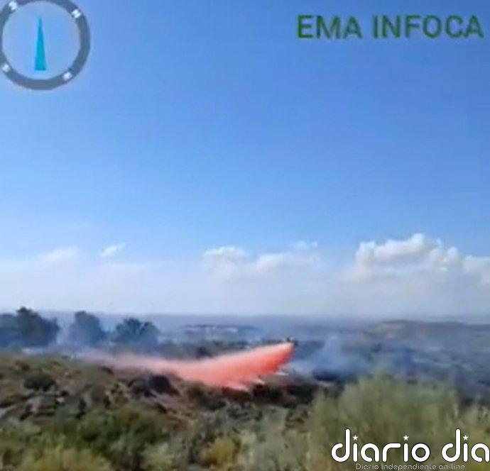 Estabilizado el incendio forestal declarado en el paraje urbanización Huerta San Roque de Linares (Jaén)