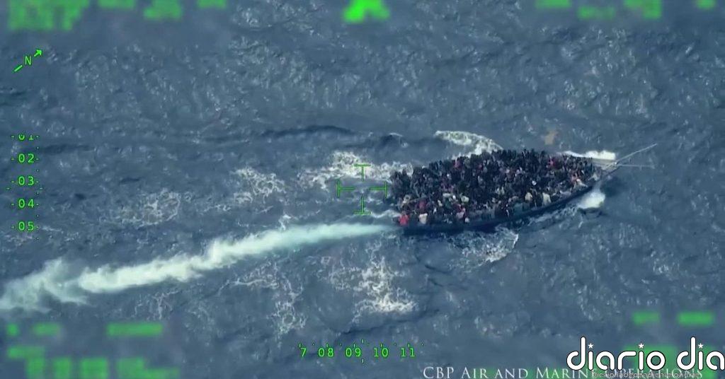 Estados Unidos intercepta un cayuco medio hundido abarrotado de migrantes haitianos
