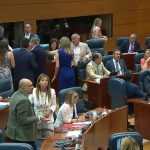 Expulsado un diputado del PSOE tras encararse con otro del PP en un debate sobre ETA en la Asamblea de Madrid