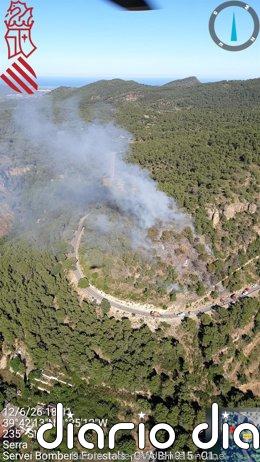 Extinguido el incendio forestal declarado este viernes en Serra Valencia.- Sucesos.- Controlado el incendio forestal declarado este viernes en Serra