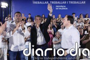 Feijóo acusa a Sánchez de estar "detrás de las cloacas" y promete un Gobierno "limpio y decente" conforme a su biografía