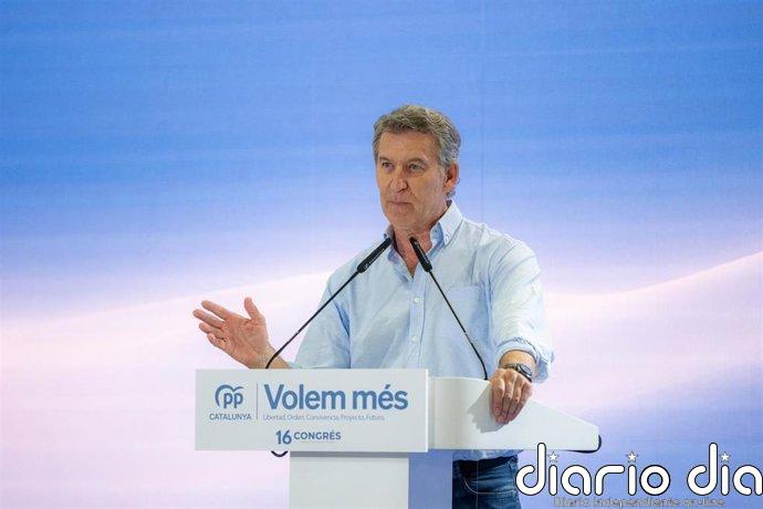 Feijóo dice que Zapatero "ha pasado de faro moral a fosa moral": "El PSOE está muerto y muerto de miedo, las dos cosas"