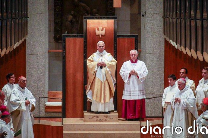 Feijóo ve en la visita del Papa a la Sagrada Familia un reconocimiento a la labor de Gaudí y de "un pueblo trabajador"