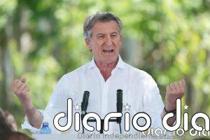 Feijóo ve una "buena noticia" para Colombia la victoria de Abelardo de la Espriella frente a su rival de izquierda