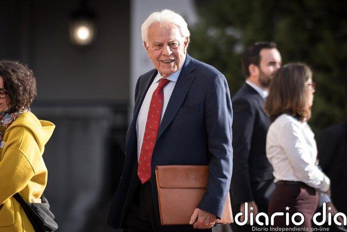 Felipe González ve bien la sentencia contra Ábalos y dice sobre Aldama que PSOE incentiva, premia e indulta a delatores