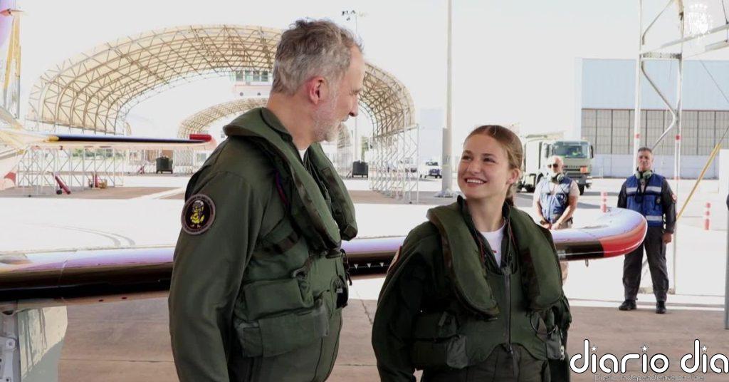 Felipe VI y la princesa Leonor realizan su primer vuelo de instrucción juntos