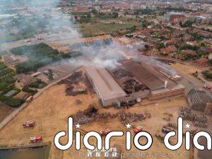 Finaliza el confinamiento de la urbanización Ciutat Jardí por un incendio en Lleida