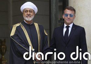 Francia anuncia una misión conjunta con Omán para el desminado del estrecho de Ormuz