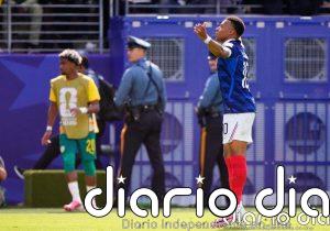 Francia despierta ante Senegal tras el descanso